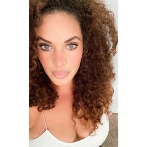 Meet your Posher, Leah